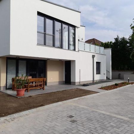 Kempi Kuckoja Balatonalmadi Exterior photo